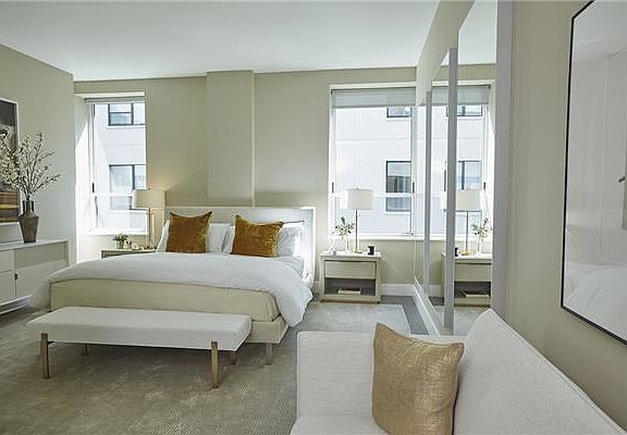 4th image of 416 W 52nd St APT 412