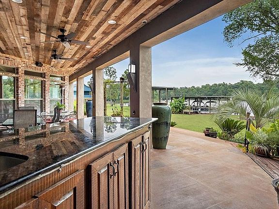 4th image of 14422 Bayou Terrace Dr