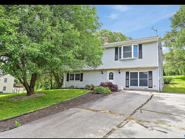 289 Salem Tpke — Photo 24