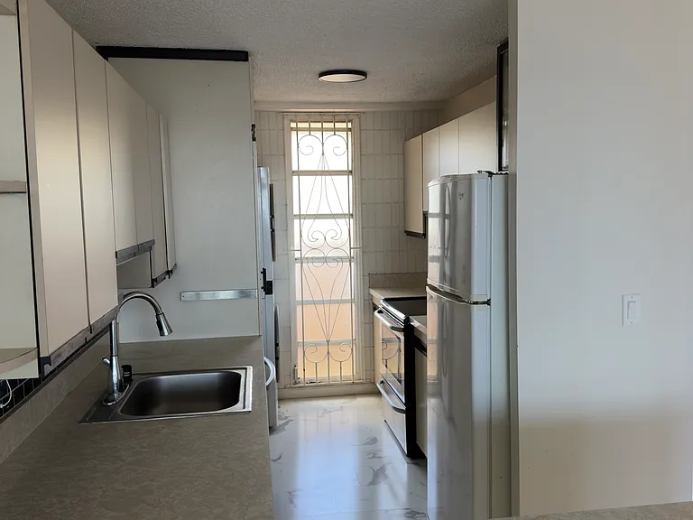 4300 Waialae Ave #1501 — Photo 2