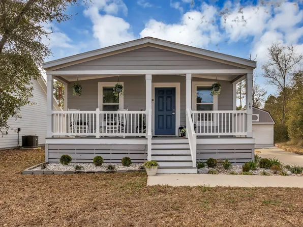 48 Bradford Ct, Freeport, FL 32439