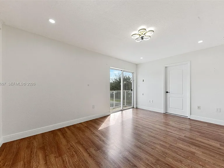 2897 SW 129th Way — Photo 7