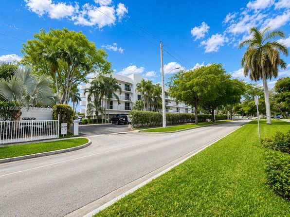2370 NE 135th St APT 405