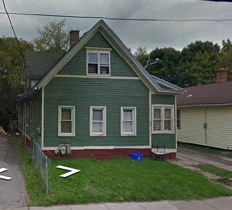 330 4th St photo 1