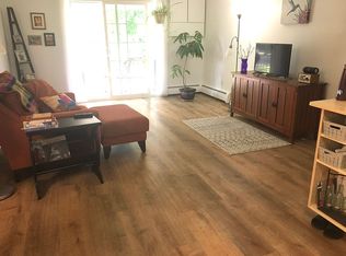 721 Indian Trail Blvd APT 17, Traverse City, MI 49686