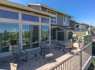 10727 Village Loop, Redmond, OR 97756