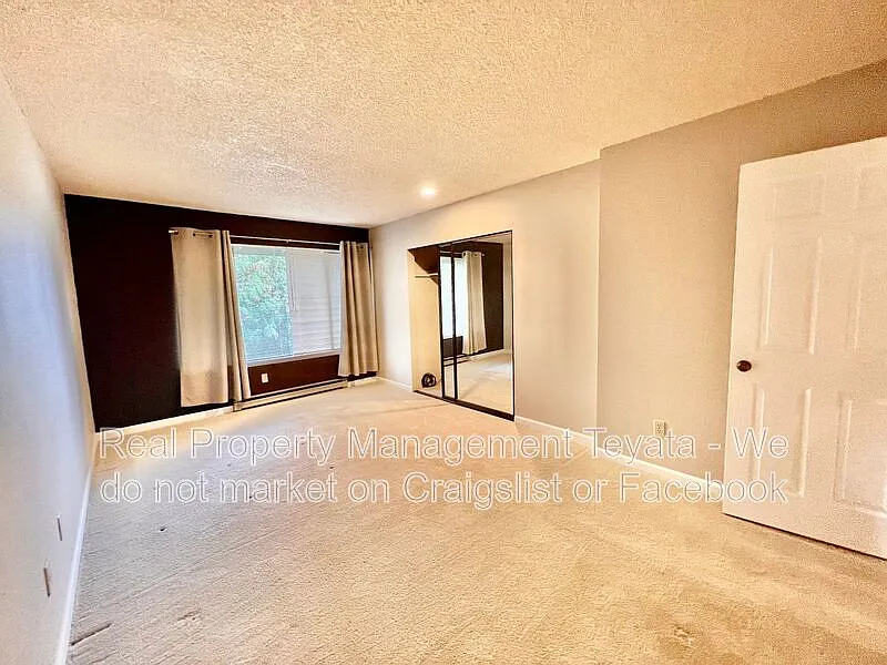 2 bed, 1.5 bath, 962 sqft, $1,800 — Photo 4