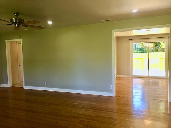 5th image of 802 Hillmoor Dr