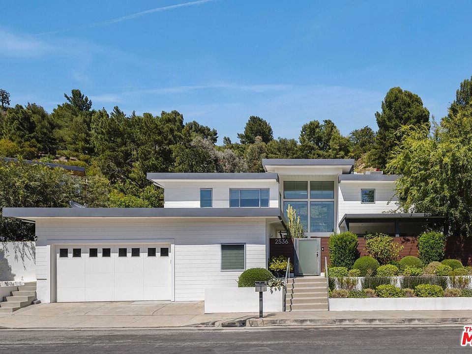 1st image of 2536 Pesquera Dr