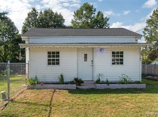 218 Allen Rd, East Flat Rock, NC 28726