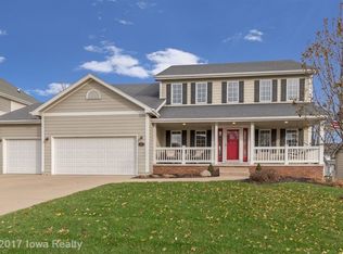 163 57th Ct, West Des Moines, IA 50266