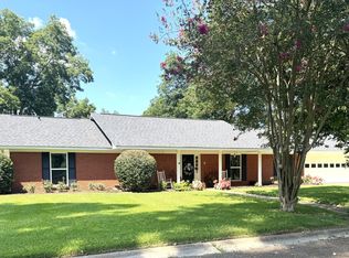 4 Sun Ct, Natchez, MS 39120
