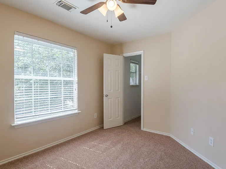 6303 Veranda Green Trl — Photo 17