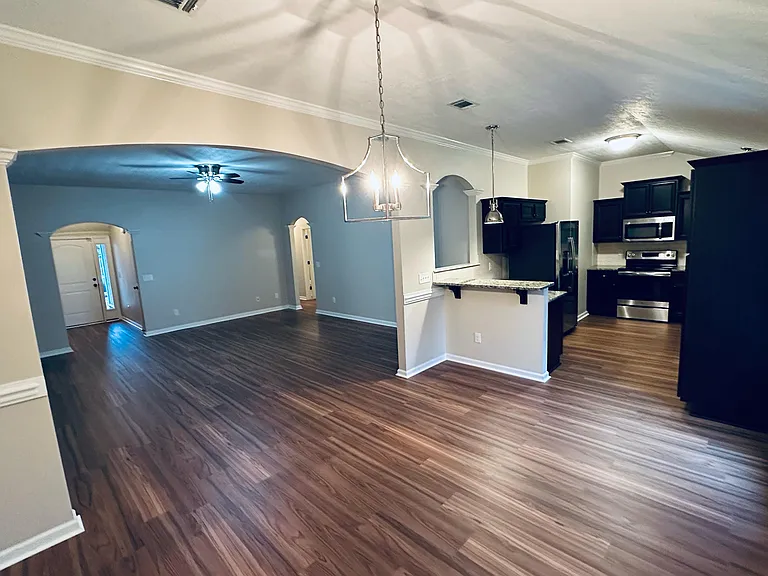 3272 Alexandria Dr — Photo 33