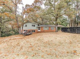 102 Hawthorne Rd, Warner Robins, GA 31093