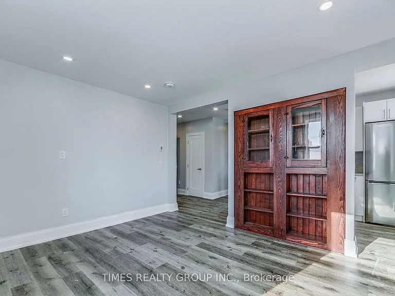 1480 Dundas St E #5 — Photo 8