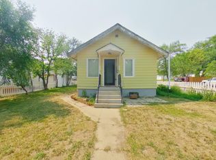 721 8th Ave W, Williston, ND 58801