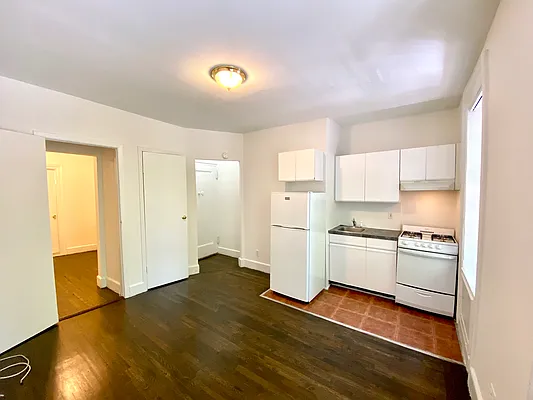 Rented by Douglas Elliman | media 6