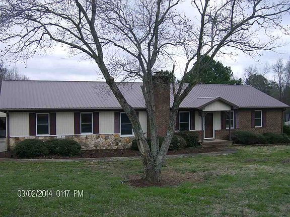 2nd image of 104 Melissa Ct