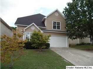 204 Warwick Ln, Alabaster, AL 35007