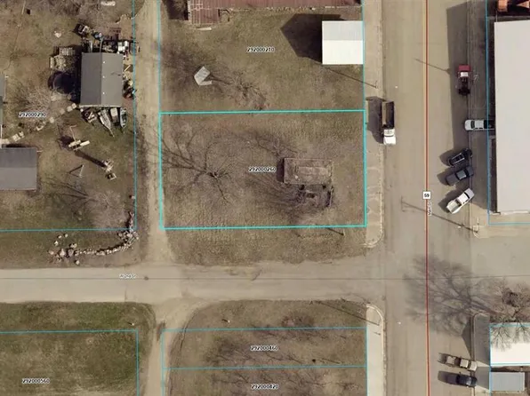 114 Main St, Wells, MN 56097