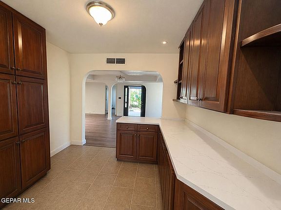 5th image of 320 Arboles Dr