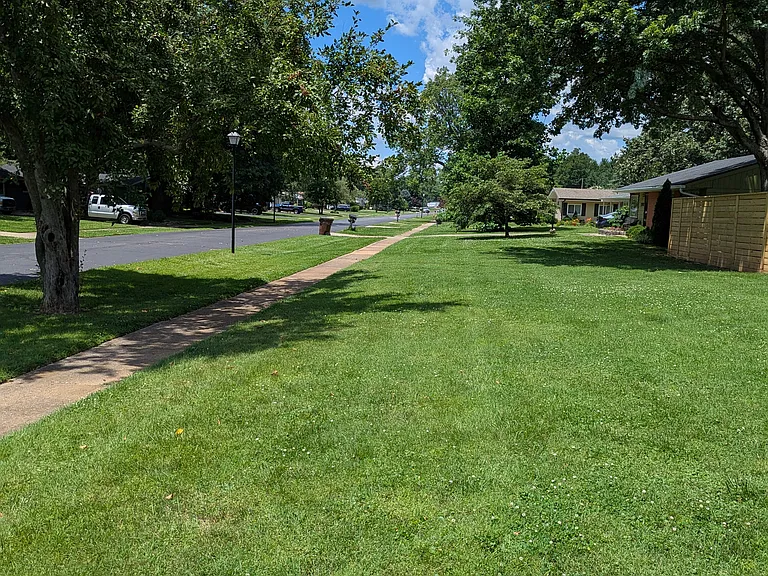 1701 Brentmoor Ln — Photo 27