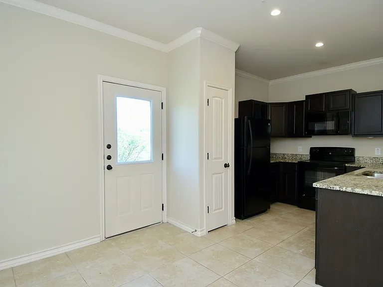 6610 Arancione Ave #103 — Photo 9