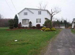 284 Schwartz Rd, Lancaster, NY 14086