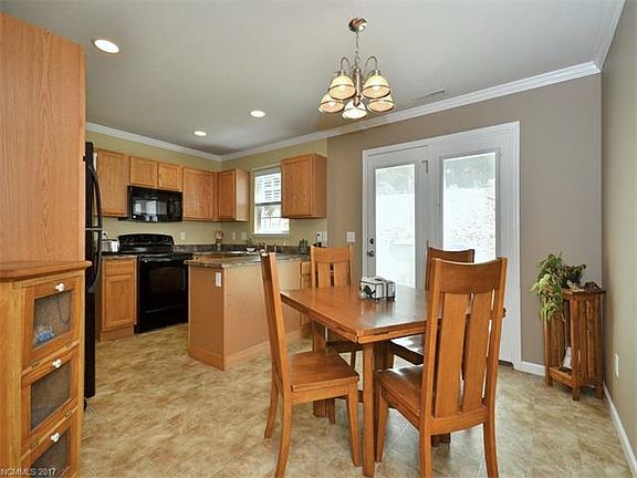 2nd image of 154 Alpine Ridge Dr