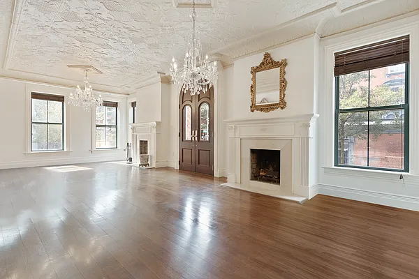 146 Hoyt Street 