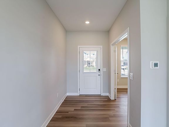 5th image of 3799 Kensington Dr
