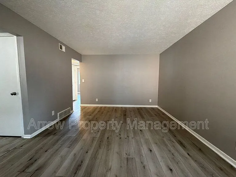 922 A St #4 — Photo 3