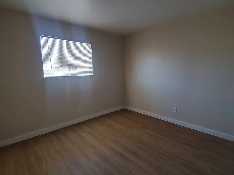 Mountain View Condos — Photo 20