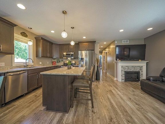 2nd image of 2094 Nokomis Ave