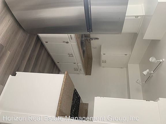 5th image of 836 W Beach Ave APT P