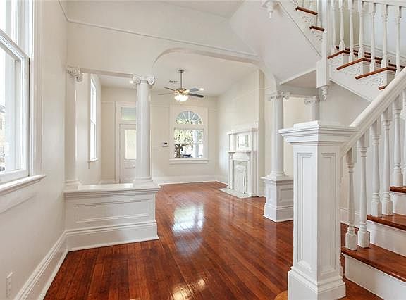 4th image of 125 Sherwood Forest Dr