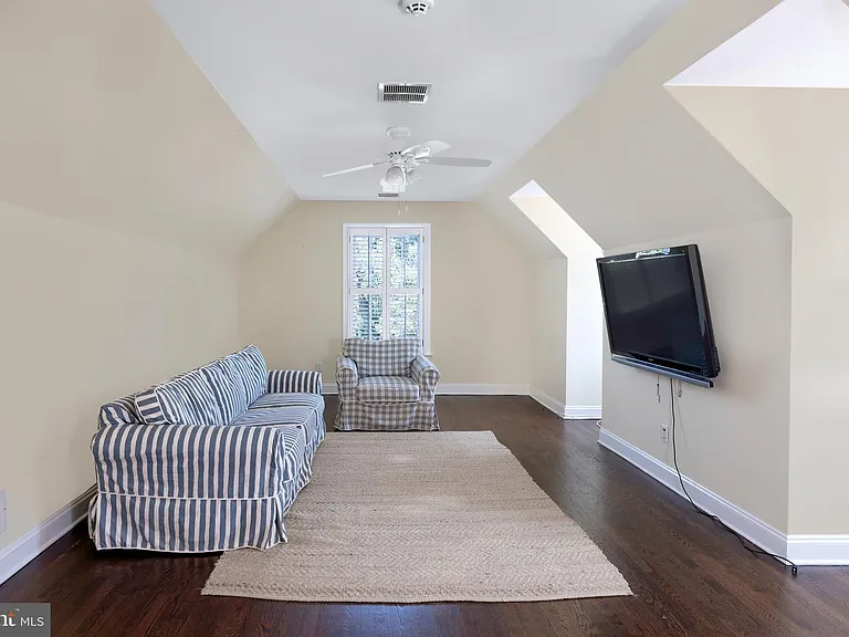 3 Maidstone Ct — Photo 28