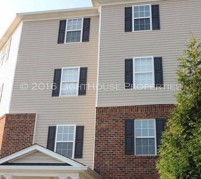 1st image of 623 Wyndhurst Dr Unit 110