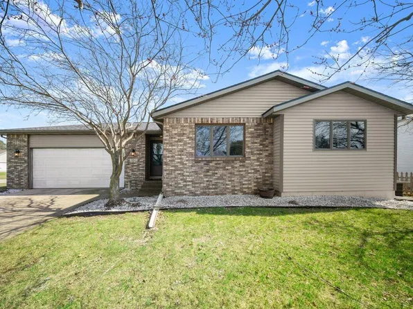 3862 Bent Pine Dr, Holland, MI 49424