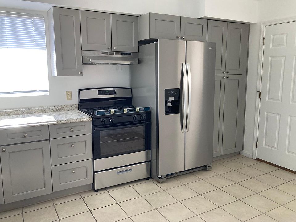1st image of 73439 El Paseo Dr