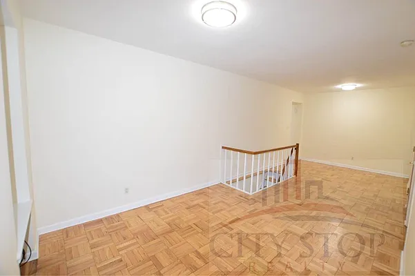 Rented by City Stop Realty | media 21
