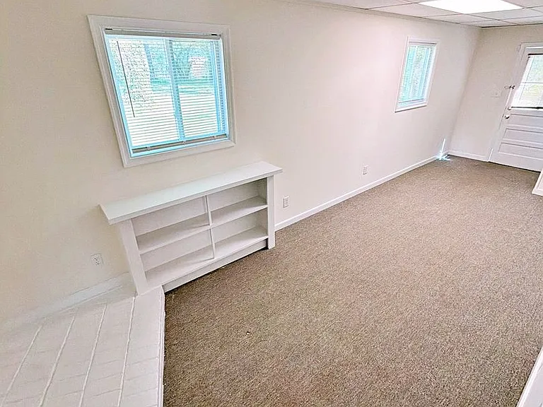 4838 Stanley Dr — Photo 31