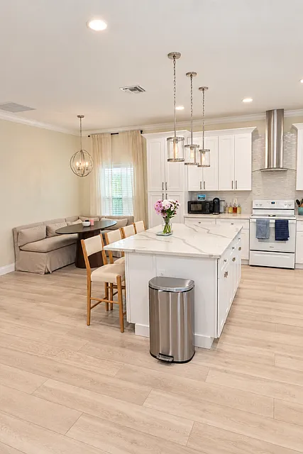 4 bed, 1662 sqft, $3,495 — Photo 4
