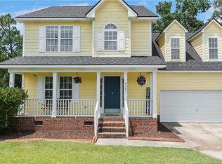 5341 Miranda Dr, Hope Mills, NC 28348