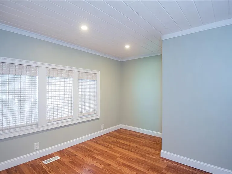 13 Island Ave — Photo 15