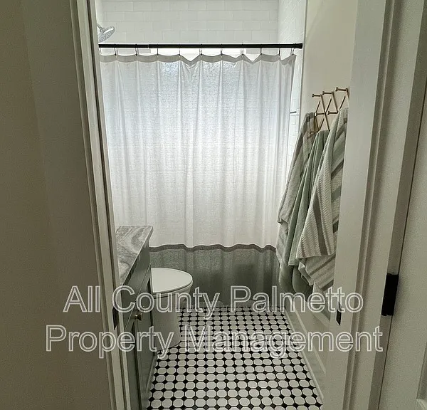 278 Ashley Ave — Photo 16