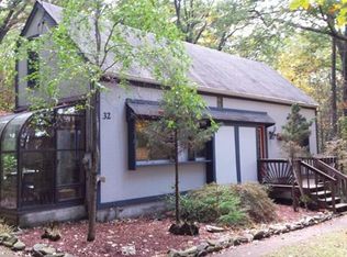 32 Mine Hill Rd, Cornwall, NY 12518