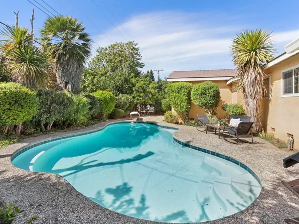 2916 Notre Dame Dr, Sacramento, CA 95826