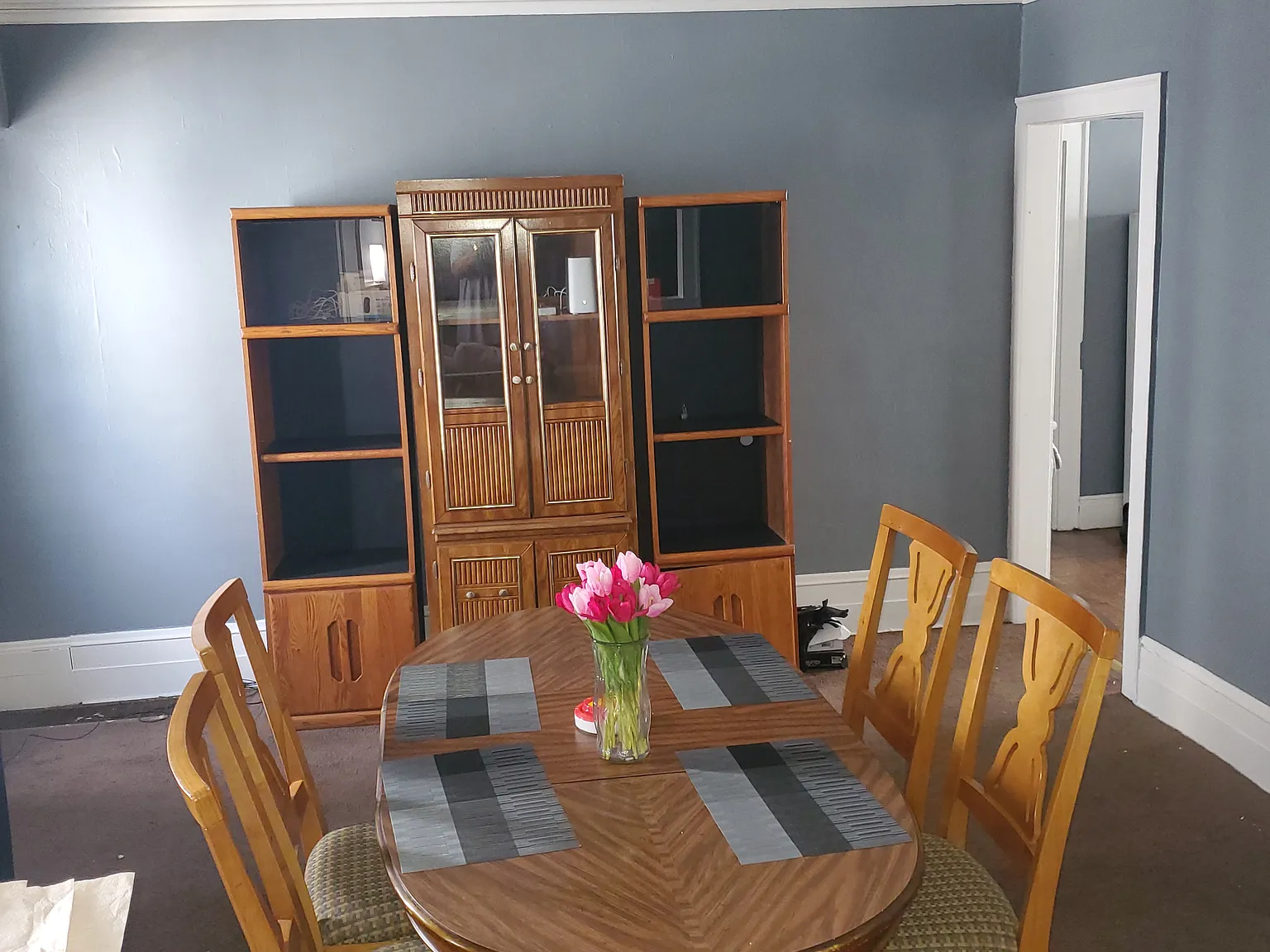 3 bed, 1400 sqft, $1,500 — Photo 3